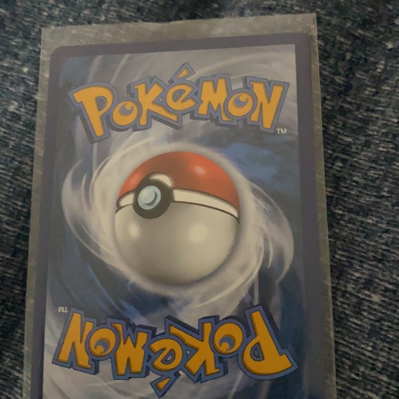 Holographic Raikou Pokémon Card - Picture 5 of 5